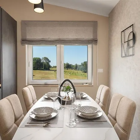 Moderne Vala Premium In Mit Whirlpool Und Meerblick * Vrsar
